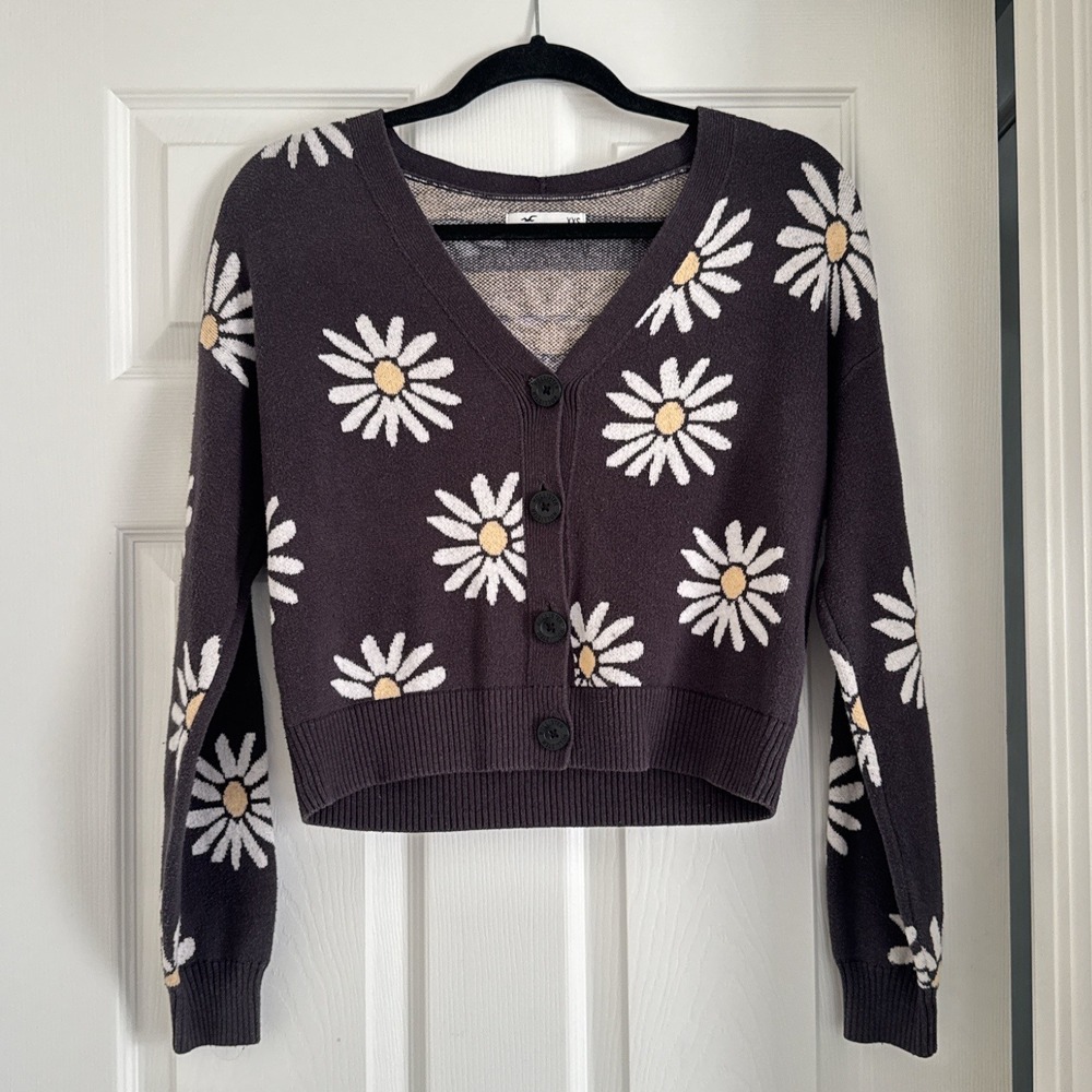 Hollister Daisy Cardigan Sweater Womens XXS Button Front Dark Gray Knit Floral
